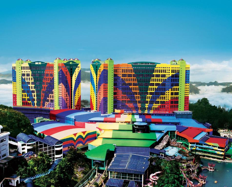 Hotel in Kuala Lumpur to Hotel in Genting Highland by Van